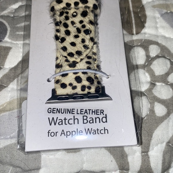 NWT Be U 38” Ivory Animal Print Watch Band for Apple Watch - Picture 3 of 5